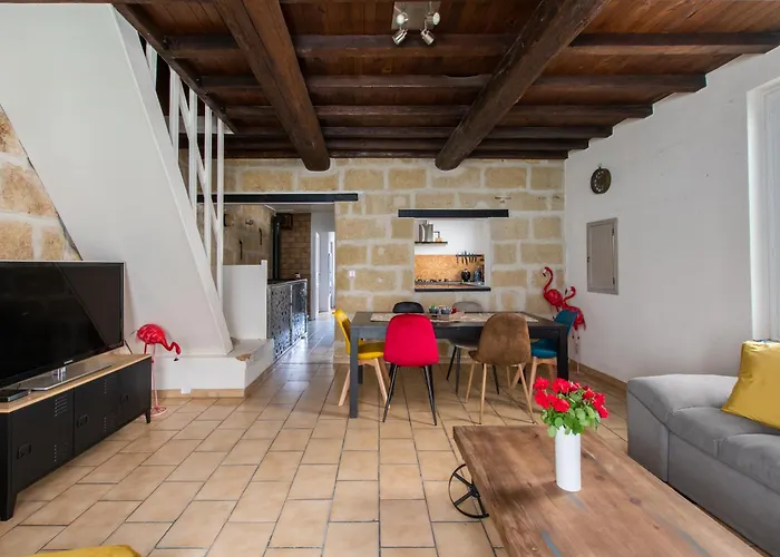 Σπίτι διακοπών Maison Familiale A 2 Min A Pied De L'institut A Armand Calme Jeux Babyfoot Jacuzzi Proche *
